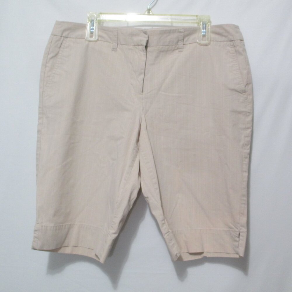 New York & Co Manhatten Chino Shorts Womens 14 Beige LKNEW